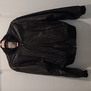 Vinatge VTG Guess Black Leather Bomber Jacket